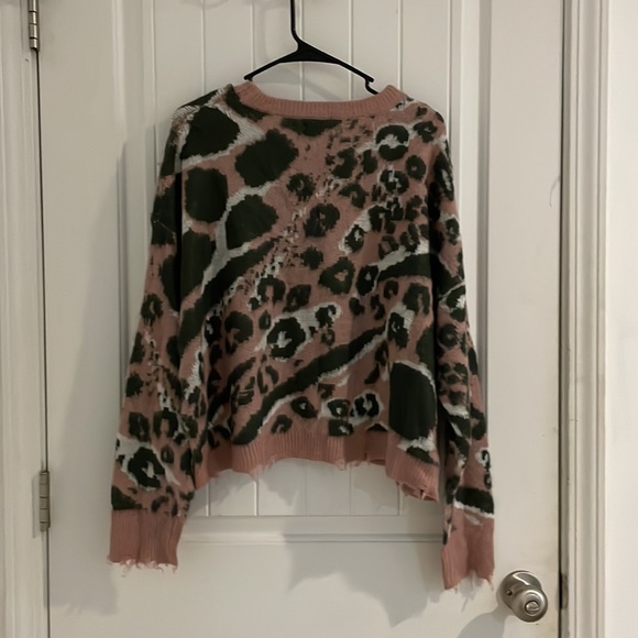 NWOT Elan size medium sweater - Picture 5 of 6